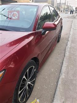 تۆیۆتا کامری